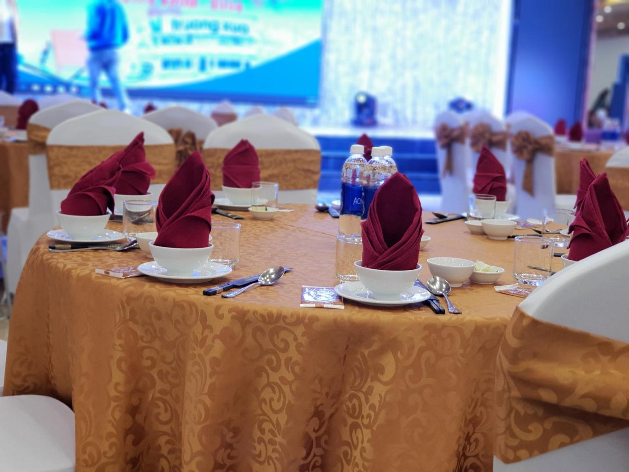 Phu Cuong Beach Hotel Dong Hoi Exterior photo