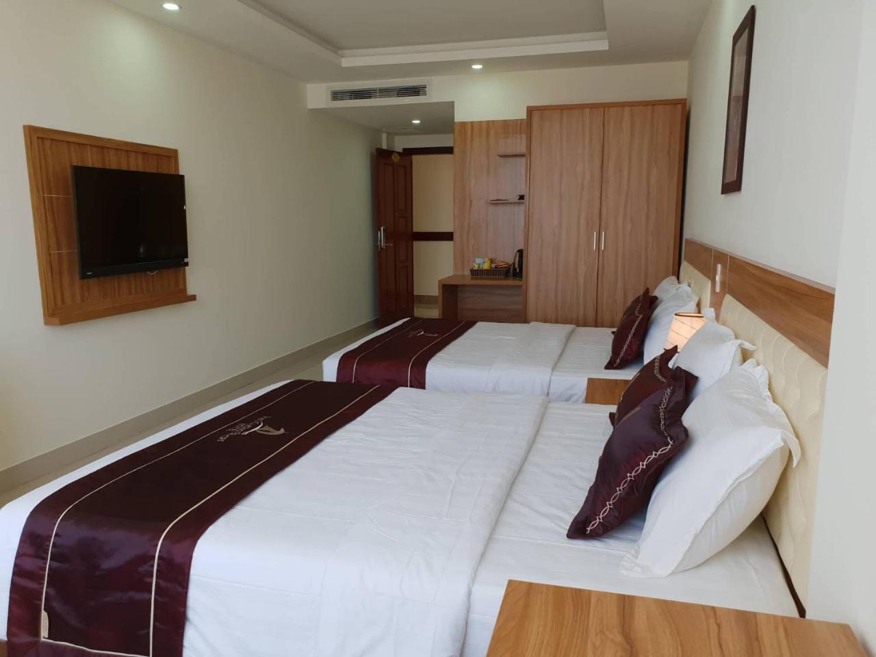 Phu Cuong Beach Hotel Dong Hoi Exterior photo